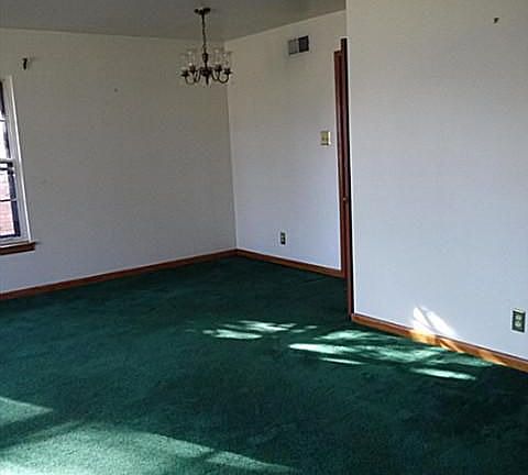 3rd image of 2917 Southwood Dr