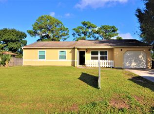 520 Americana Blvd NW, Palm Bay, FL 32907