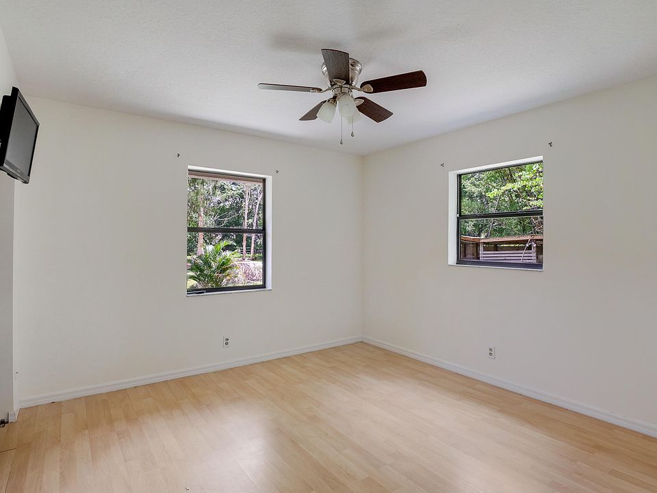 1st image of 11953 57th Road N