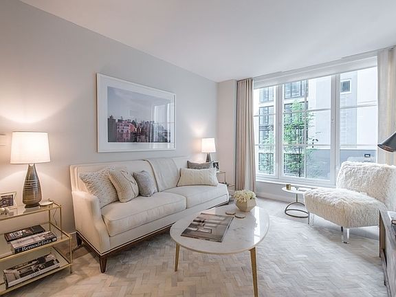 3rd image of 535 W 43rd St APT S8a