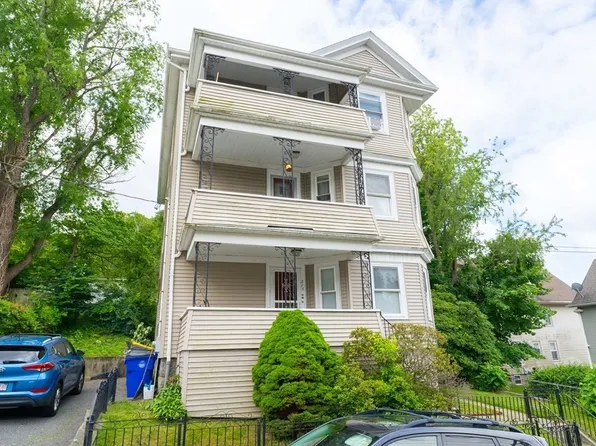 273 Pearce St, Fall River, MA 02720