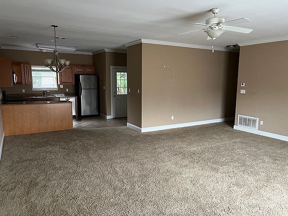 5th image of 216 Armand Oaks #216