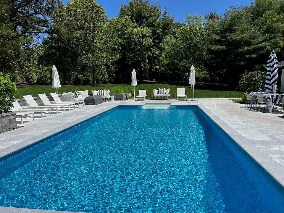 303 Montauk Hwy