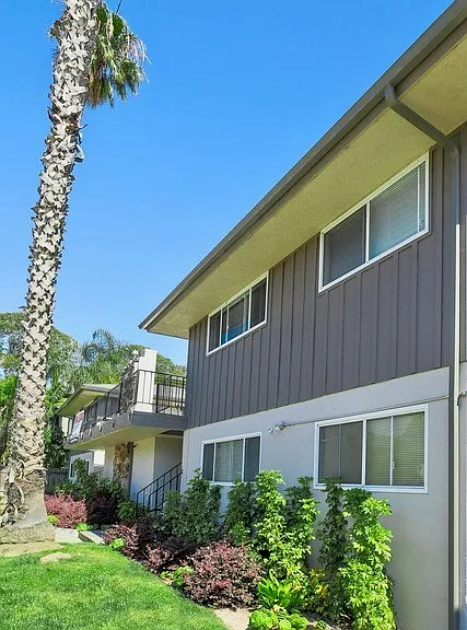 6517 El Greco Rd #4 — Photo 2