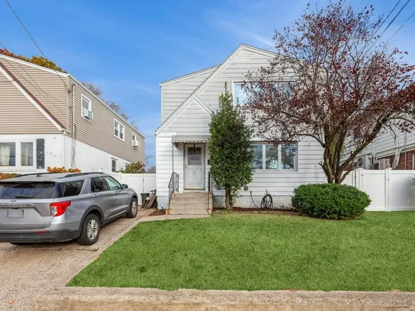 193 Nassau Boulevard, West Hempstead, NY 11552