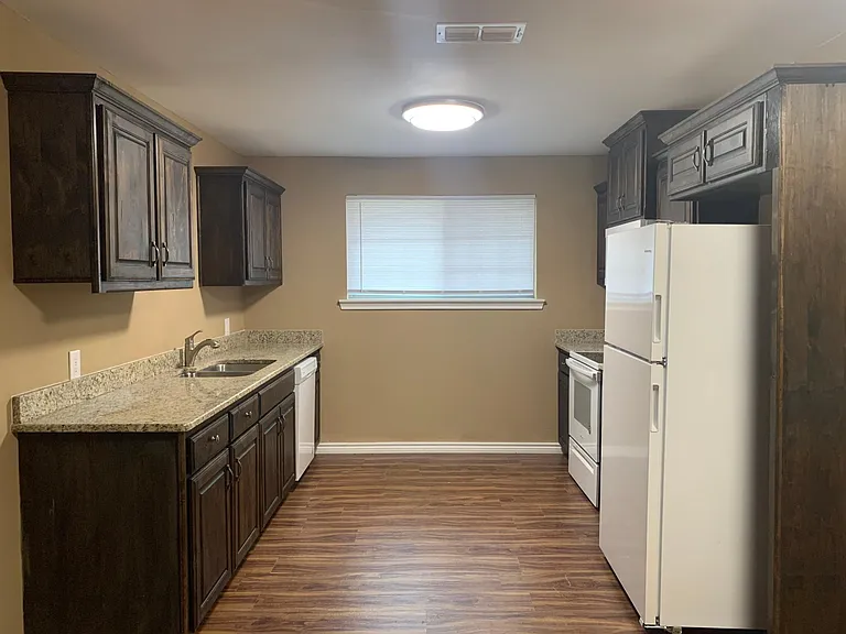 10588 State Highway 64 E — Photo 8
