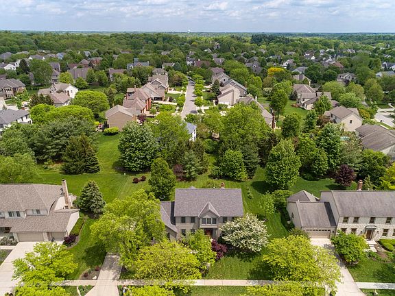 3rd image of 7628 Forest Knoll Dr