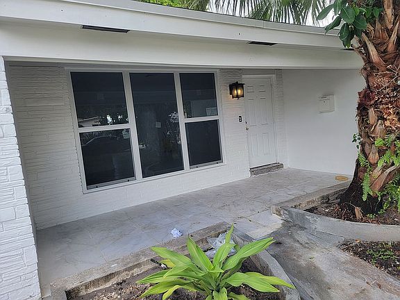 2nd image of 2607 Flamingo Dr