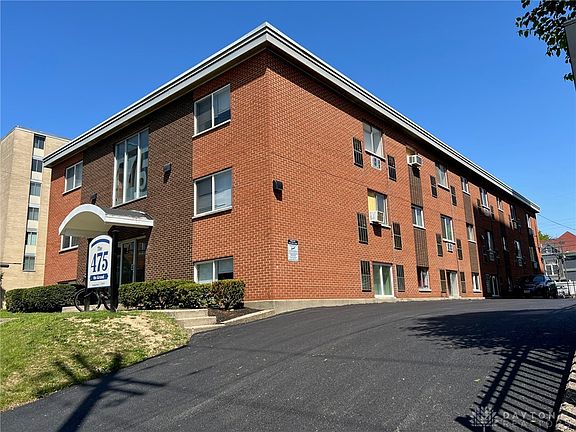 3rd image of 475 W Grand Ave