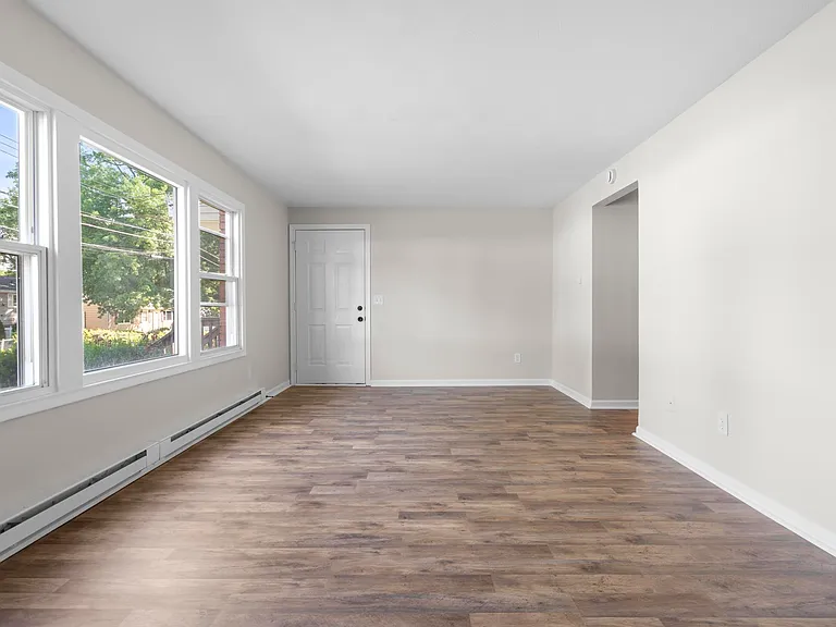 112 Medford St #1 — Photo 10