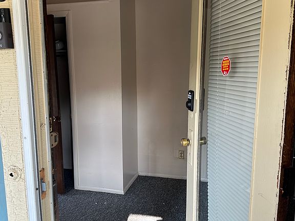 2nd image of 543 Kling St APT 3