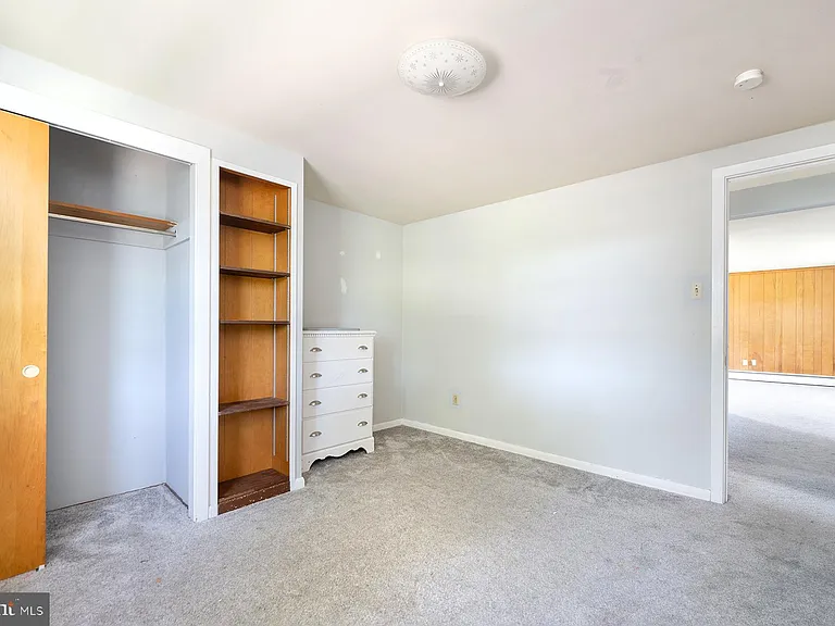 224 Henry St — Photo 10