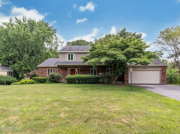 2126 Orchard Park Drive, Niskayuna, NY 12309