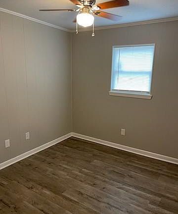 4th image of 220 Westgate Dr APT 1