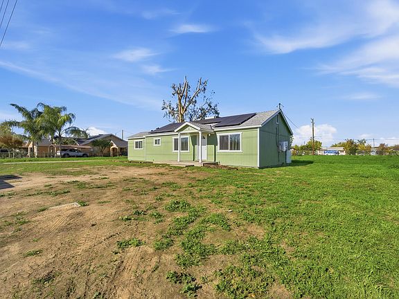 3rd image of 426 W Terra Bella Avenue