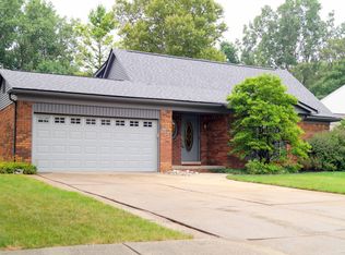 4413 Reilly Ct, Troy, MI 48085
