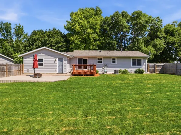 1217 27th St NW, Willmar, MN 56201