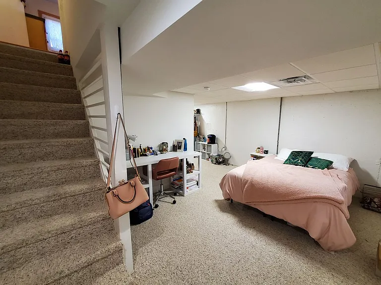 Campus Townhomes — Photo 34