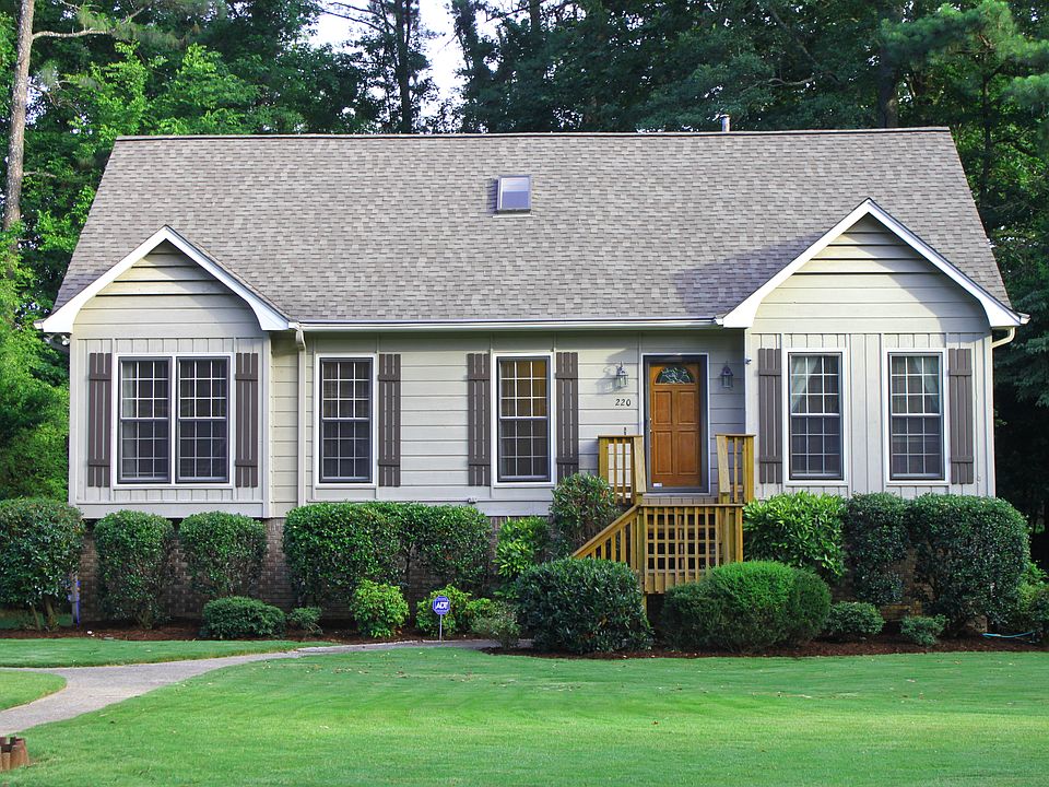1st image of 220 Westcliff Dr