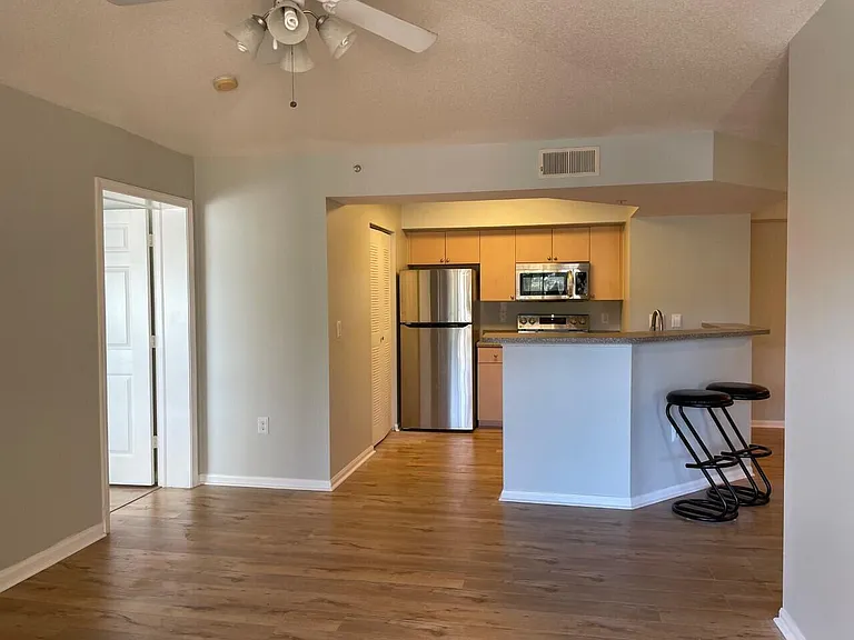 3690 NW Mediterranean Ln #12-305 — Photo 5