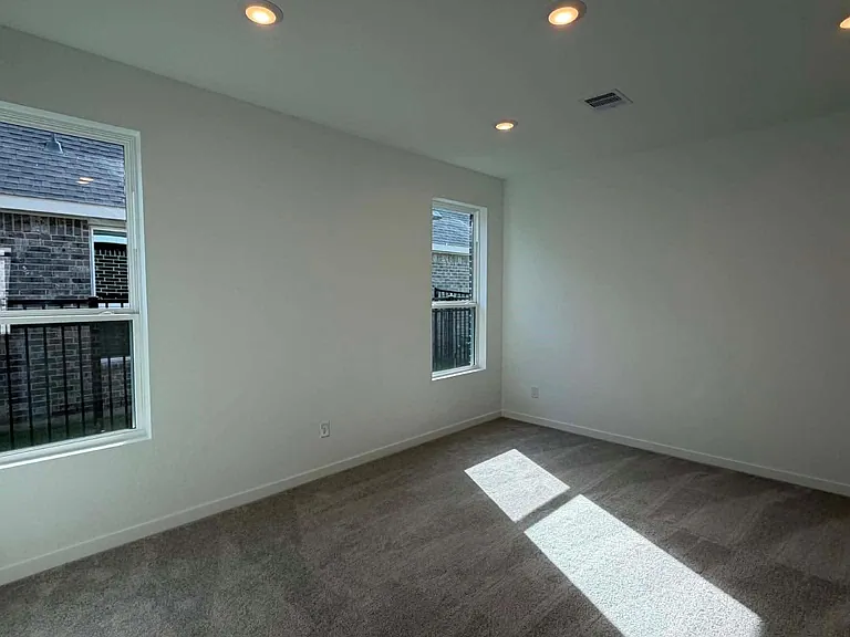 27451 Sunterra Village Dr — Photo 9