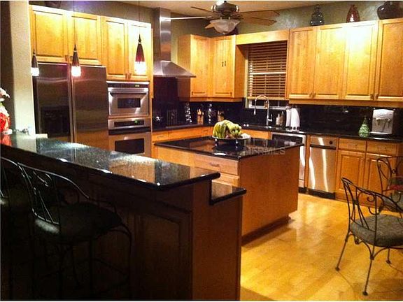 5th image of 106 Yacht Club Cir