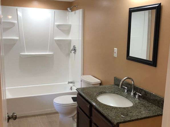 27 Main St #2