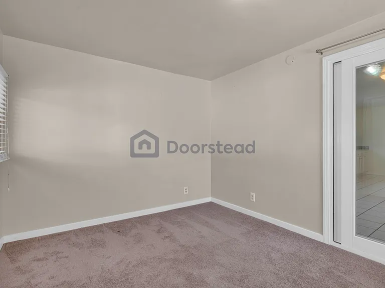 20 Ellington Ave #ADU — Photo 4