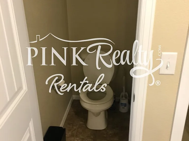 2317 Washo Cir — Photo 12