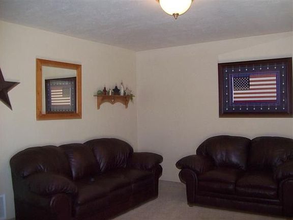 5th image of 1177 S Aspen Ln
