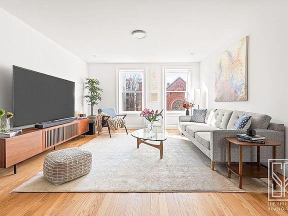 3rd image of 475 Washington Ave APT 4I