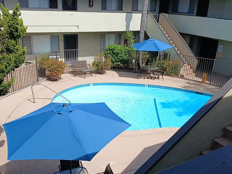 917 E Madison Ave #917 — Photo 12