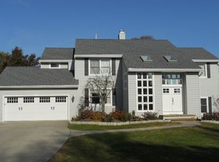 4 Hollycroft Ln, Linwood, NJ 08221