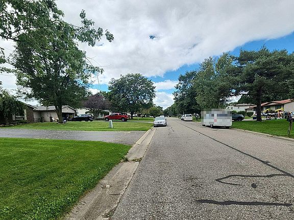 5th image of 4427 Regency Rd