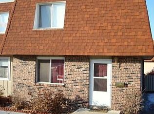 1120 Delmar St APT 1F, Papillion, NE 68046