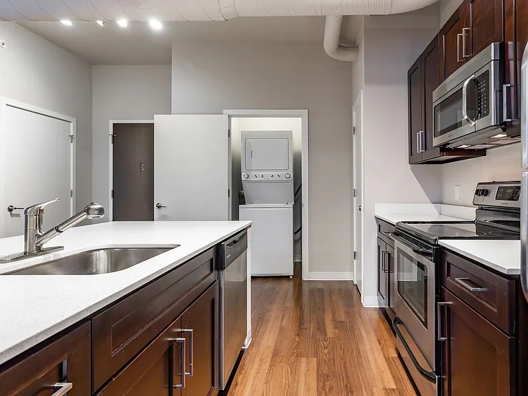 Charming 1 Bedroom/1 Bathroom Apartment Unit in Downtown Baltimore, MD! Unit 416 — Photo 56