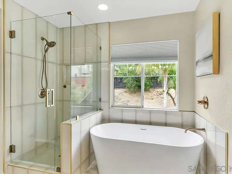 1084 Greenway Rd — Photo 18