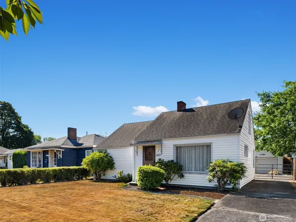 2643 Ocean Beach Highway, Longview, WA 98632