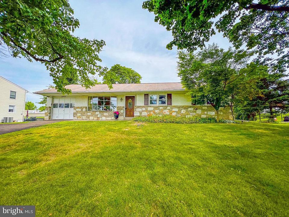 1st image of 91 Manor Dr