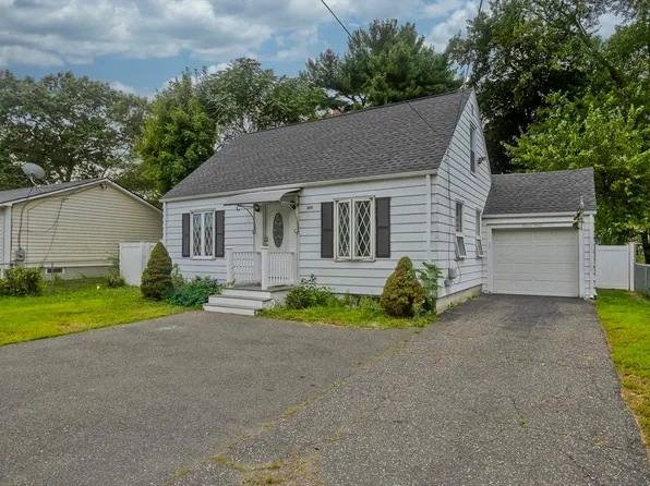 1130 Parker St, Springfield, MA 01129