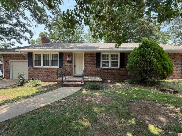 1406 Sycamore St, Murray, KY 42071