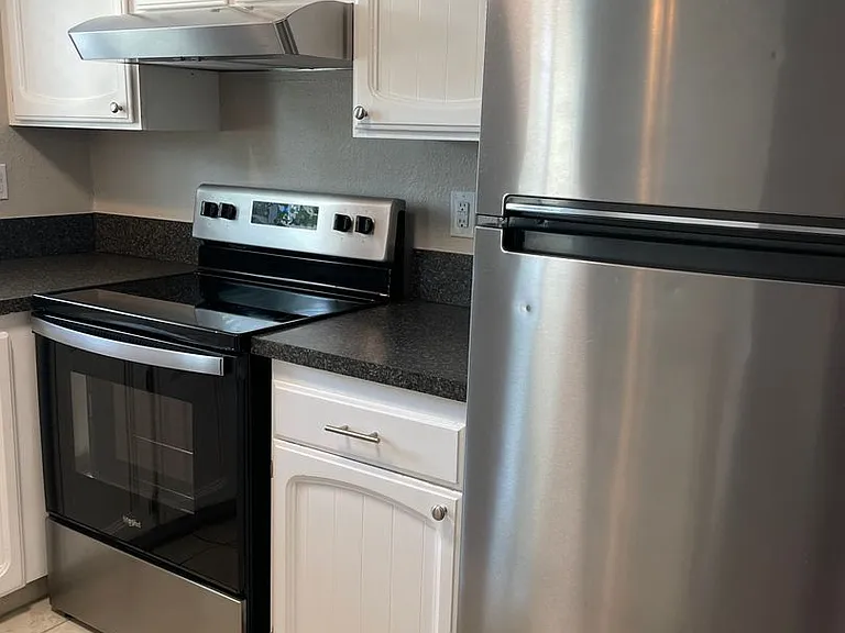 Churchill Village Apartments — Photo 58