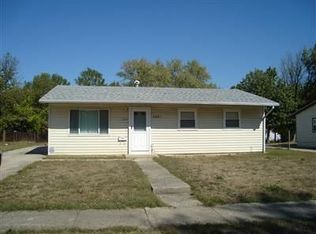 4861 Porterfield Dr, Dayton, OH 45417