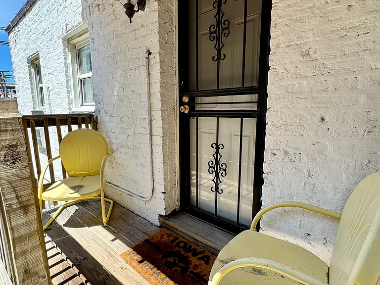 1945 N Lincoln Ave #CH2 — Photo 16