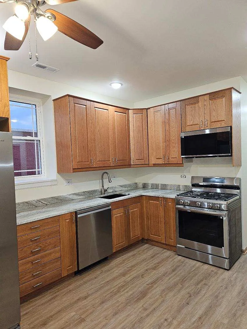 2 bed, $1,750 — Photo 3