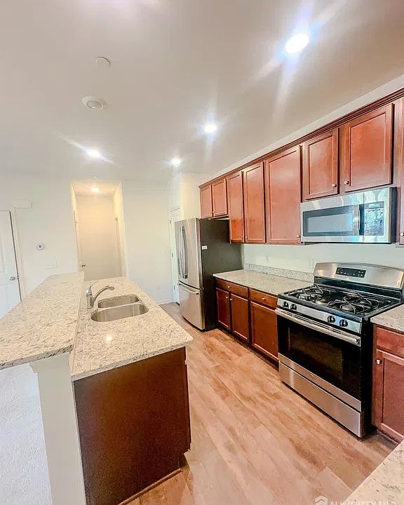 1st image of 307 Kramer Ct #307