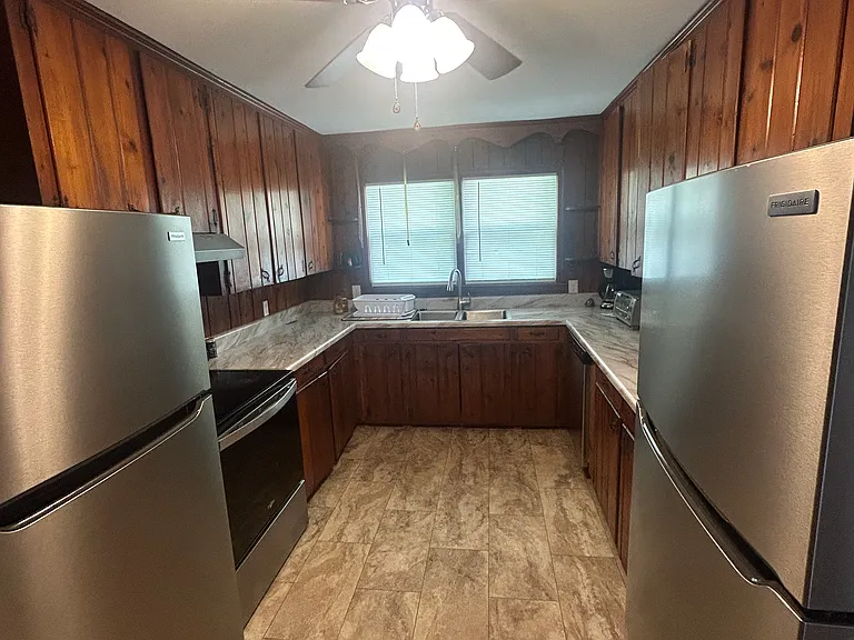 222 Georgia Ave #1 — Photo 8