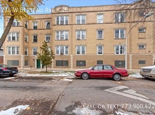 3238 W Berteau Ave #3E, Chicago, IL 60618