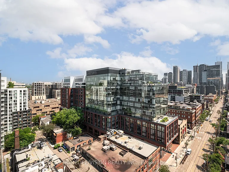 629 King St W #Penthouse 1415 — Photo 34