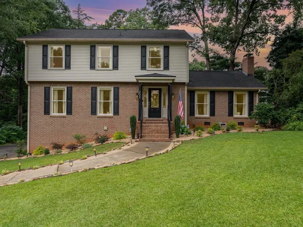 202 Sugar Lake Ct, Greer, SC 29650